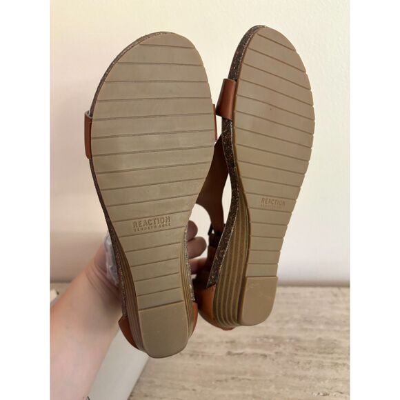 NIB Reaction Kennth Cole Great Gal Sandal - Toffee - Picture 5 of 6